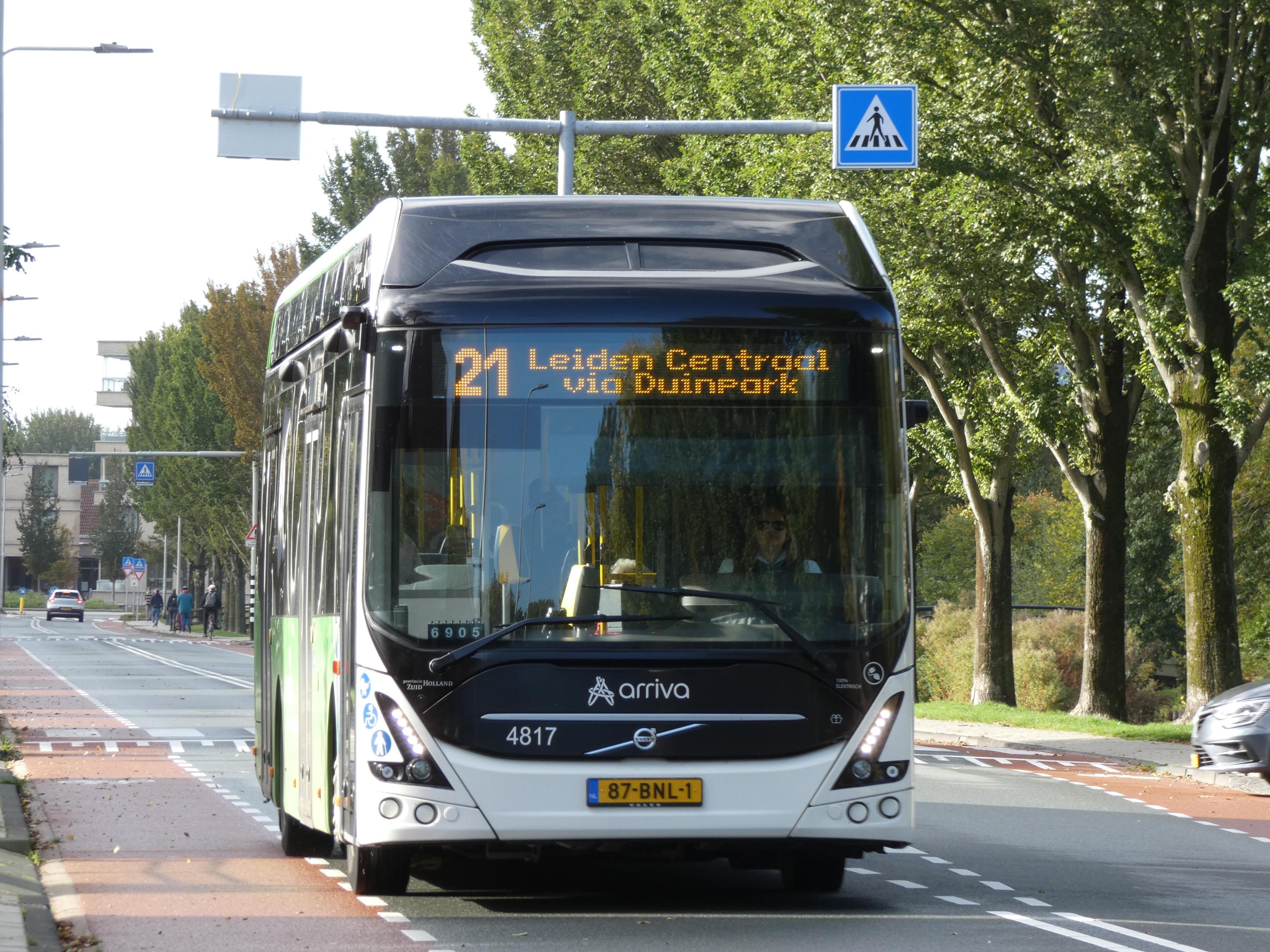 Bestand: Leiden via Duinpark (Noordwijk Duinwetering) VOLVO ELECTRIC.jpeg