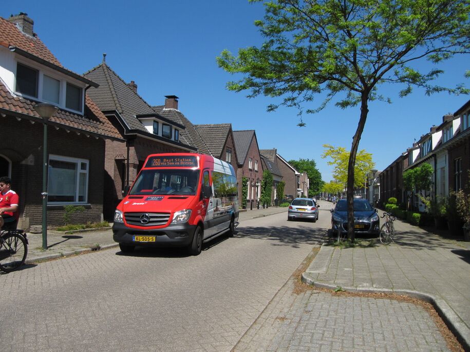 Lijn 260; bus 7205; Laarstraat, Geldrop