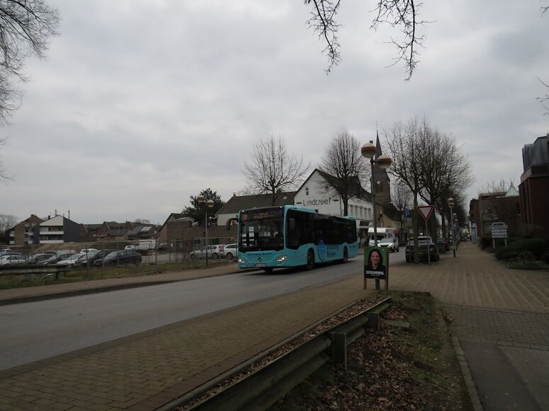Bestand:Lijn 38 Alpen.jpg