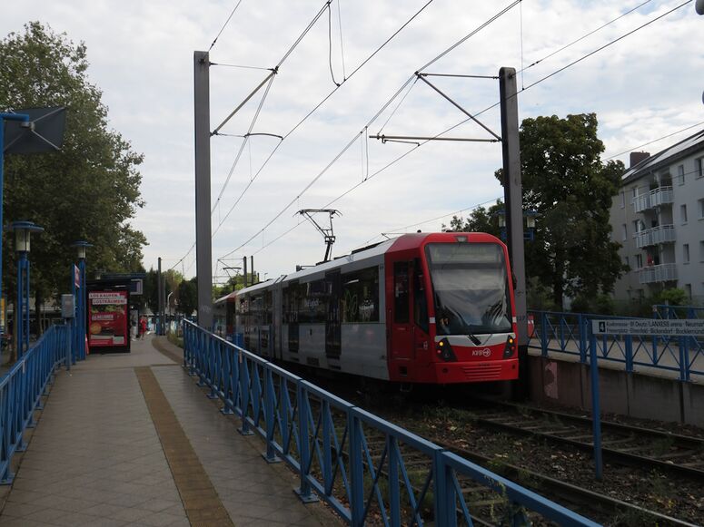 Bestand:Lijn 4 Köln.jpg