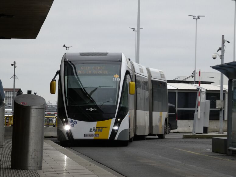 Bestand:Lijn 820 Geen Dienst (Zaventem Luchthaven) Trambus.jpeg