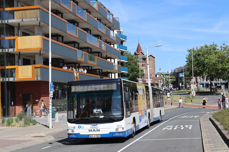 Bestand:5808-SB58.jpg