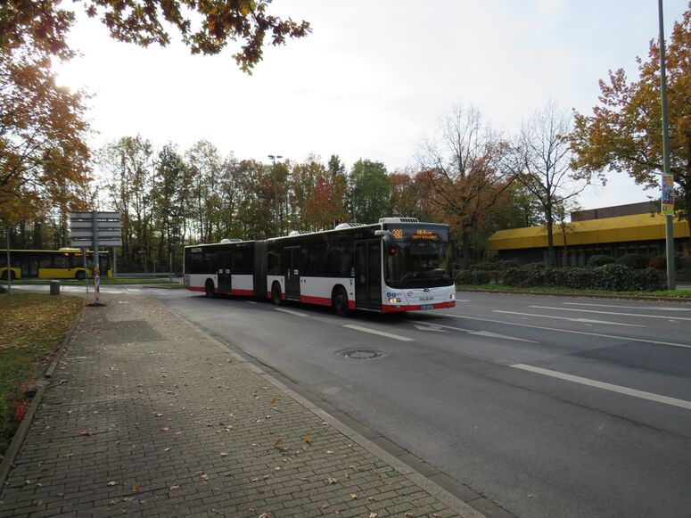 Bestand:Lijn 380 Gelsenkirchen.jpg