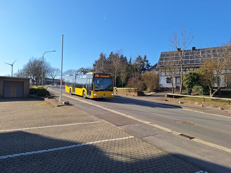 Bestand:Lijn 210 Nideggen.jpg