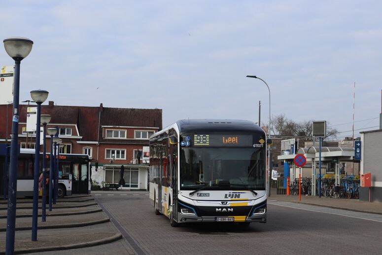 Bestand:611077-98.jpg