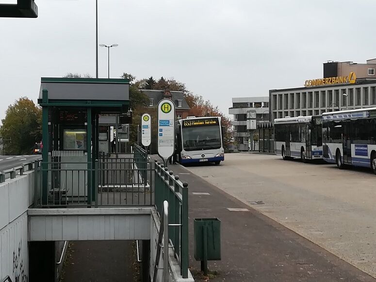 Bestand:Lijn 653 Remscheid.jpg