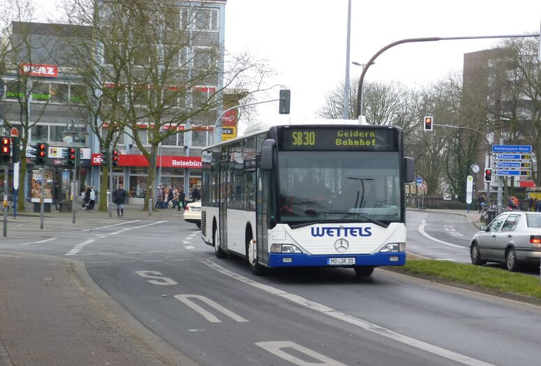 Bestand:Lijn SB30 Moers.jpg