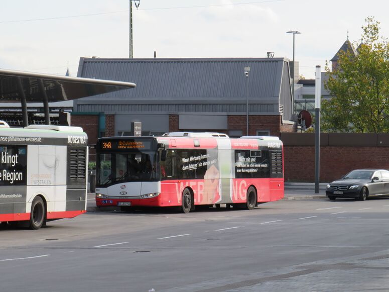 Bestand:Lijn 348 Gelsenkirchen.jpg