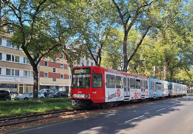 Bestand:Lijn 13 Köln.jpg