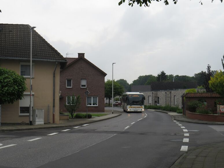 Bestand:Lijn 437 Selfkant.jpg