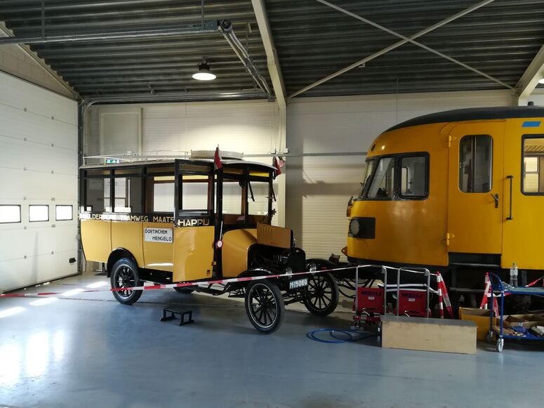 Bestand:GTW T-Ford Transit Oost.jpg