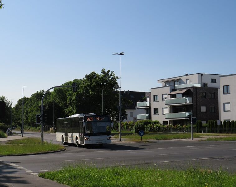 Bestand:Lijn 925 Duisburg.jpg
