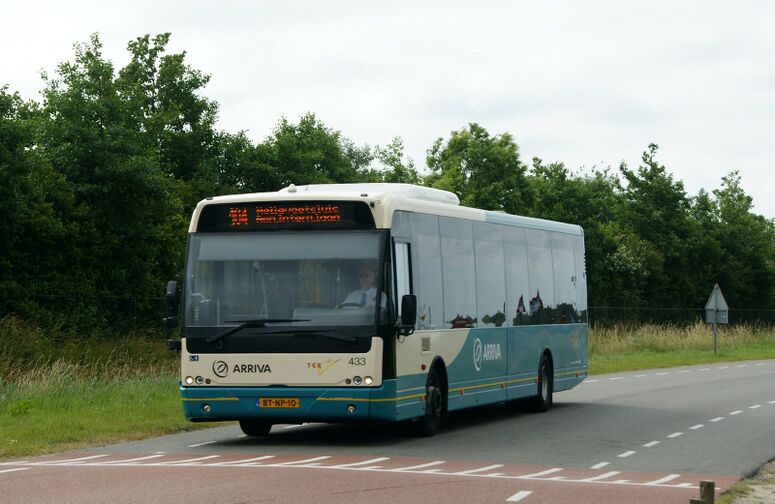 Bestand:Lijn104 Shd.jpg