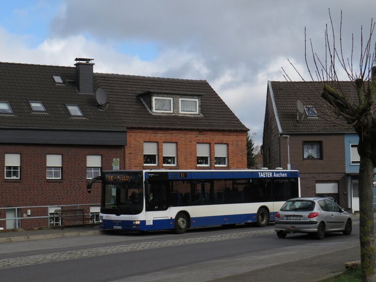 Bestand:Lijn 90 Aldenhoven.jpg