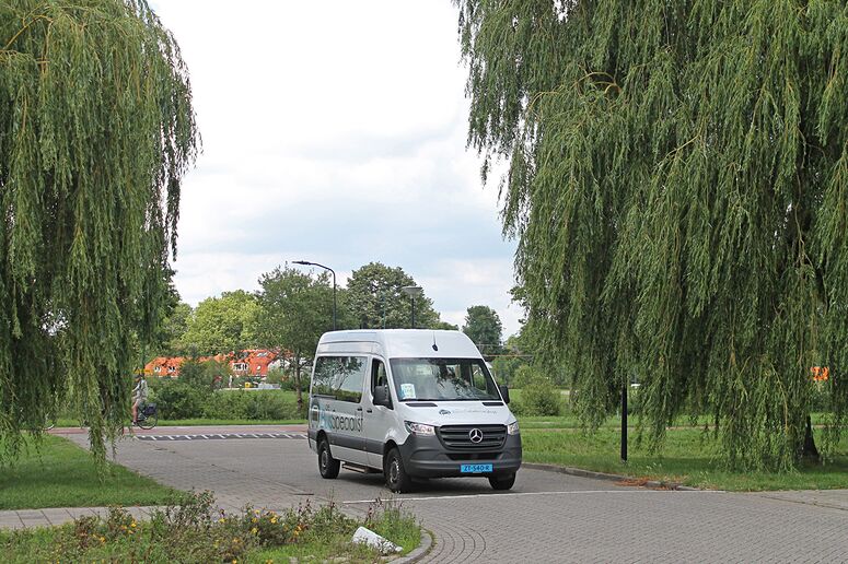 Bestand:6353 DBS ZT-540-R IJsselstein-Boedapestlaan.jpg