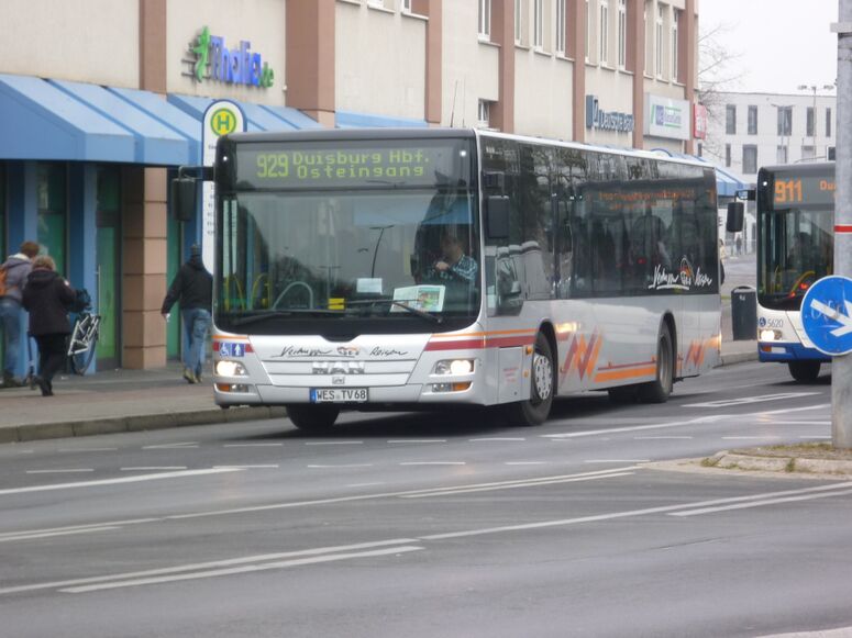 Bestand:Lijn 929 Moers 2.jpg