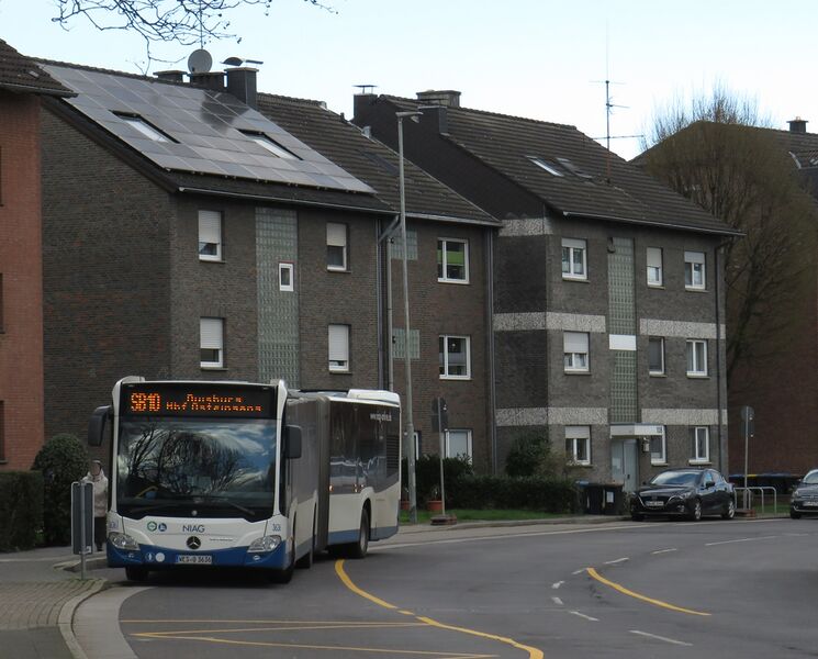 Bestand:Lijn SB10 Neukirchen-Vluyn.jpg