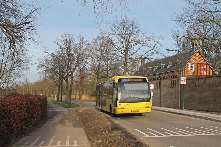 Bestand:Lijn111 Haarzuilens.jpg