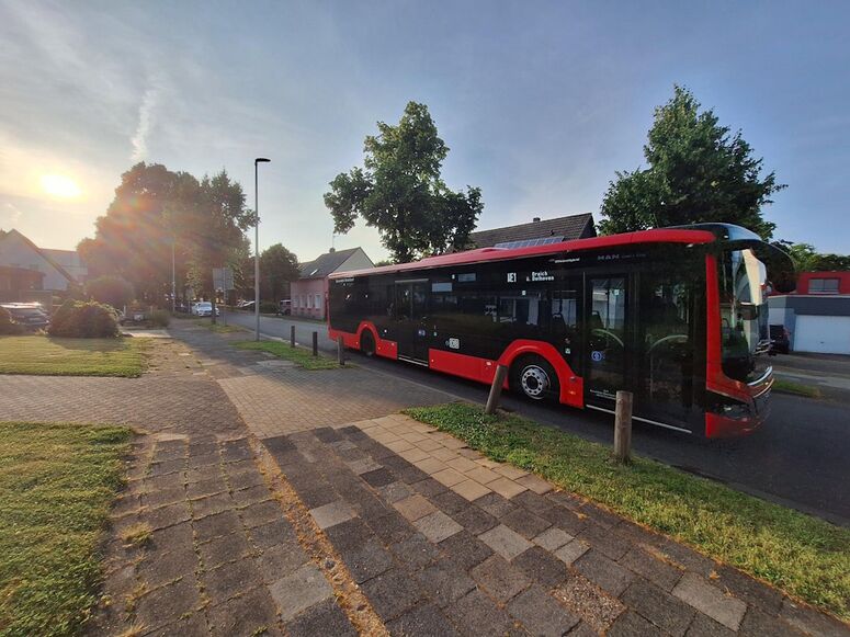 Bestand:Lijn WE1 Dormagen.jpg