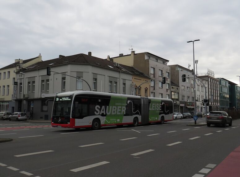 Bestand:Lijn 934 Duisburg 2.jpg