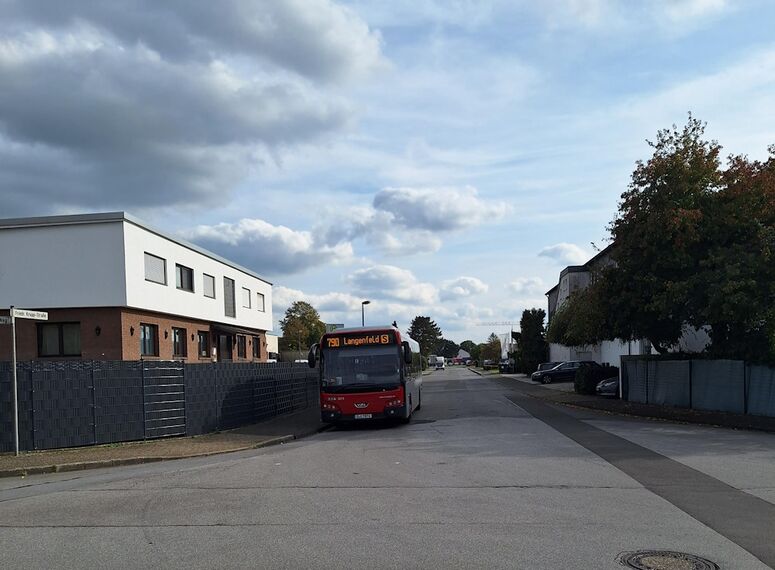 Bestand:Lijn 790 Langenfeld.jpg