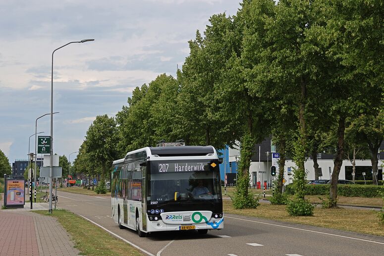Bestand:0901 EBS2507 Lelystad-Middendreef.jpg