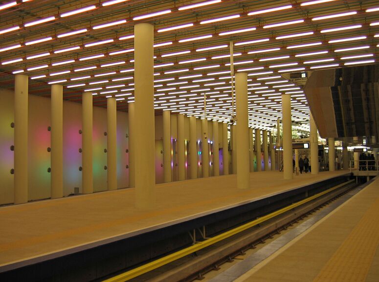 Bestand:Metrostation Rotterdam Centraal.jpg