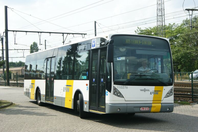 Bestand:Lijn305 Htl.jpg