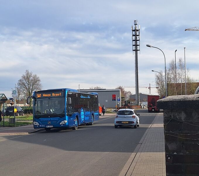 Bestand:Lijn SW1 Weeze.jpg