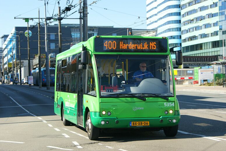 Bestand:Lijn400 Ahm.jpg