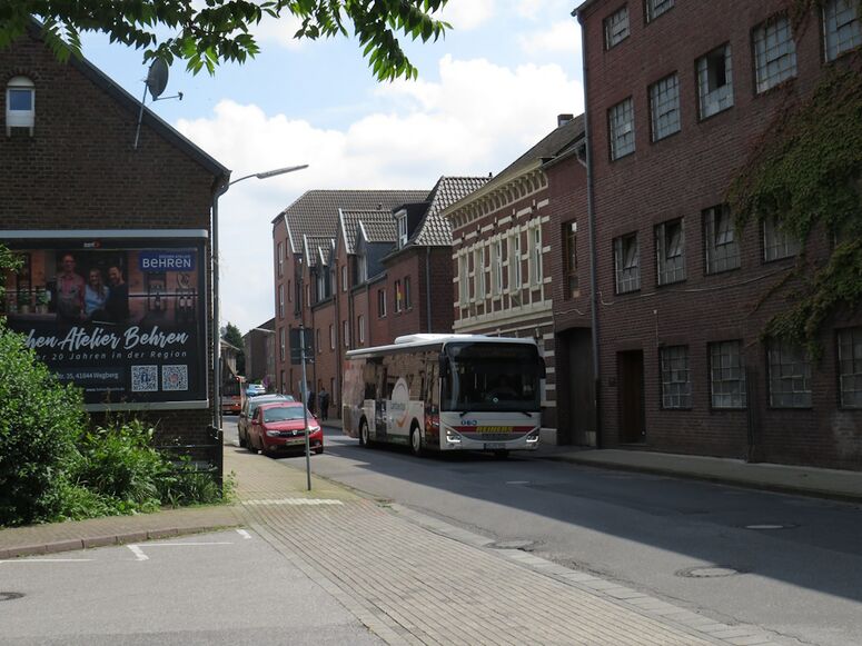 Bestand:Lijn SB8 Wegberg.jpg