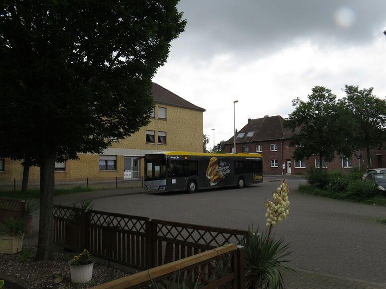 Bestand:Lijn 493 Geilenkirchen.jpg