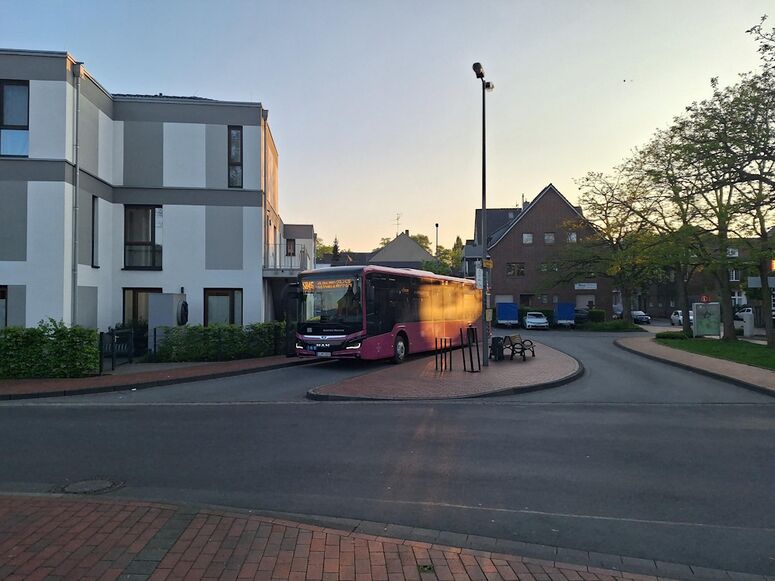 Bestand:Lijn SB46 Kevelaer.jpg