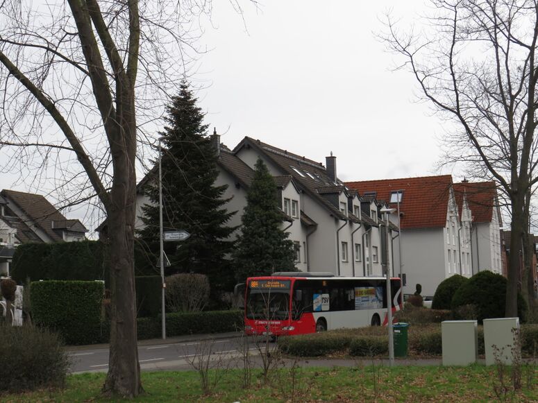 Bestand:Lijn 884 Dormagen.jpg