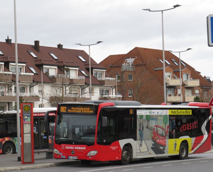 Bestand:Lijn 882 Dormagen.jpg