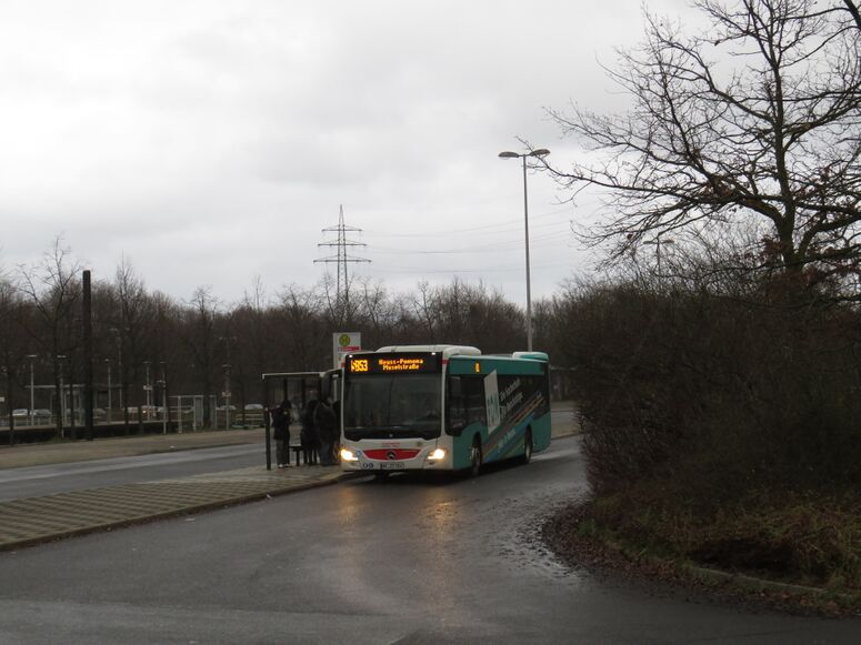 Bestand:Lijn SB53 Düsseldorf.jpg