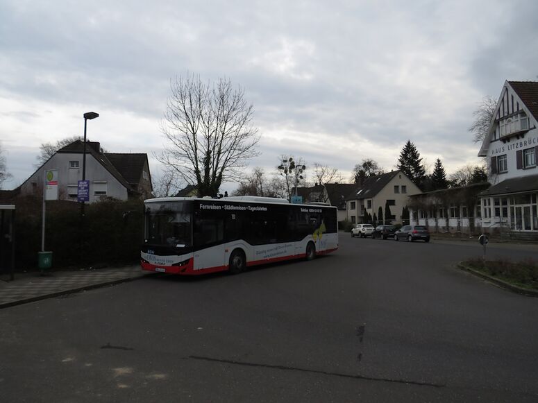 Bestand:Lijn 751 Düsseldorf.jpg