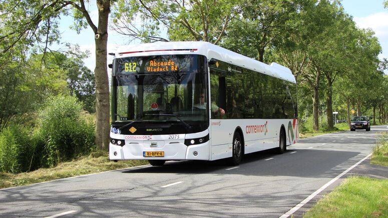 Bestand:CXX Ebusco 2.2 2073 lijn 612, 2024 (2).jpg