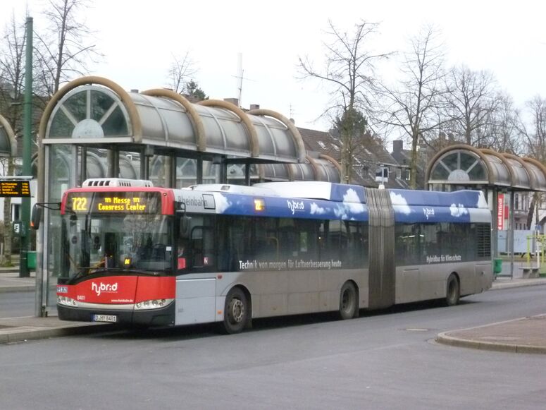 Bestand:Lijn 722 Düsseldorf.jpg