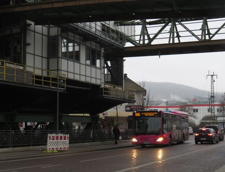 Bestand:Lijn 646 Wuppertal.jpg