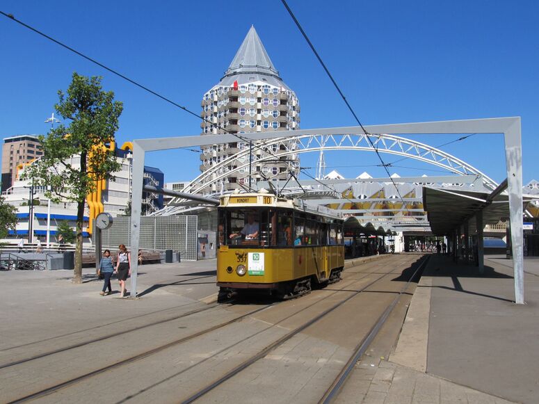 Bestand:RoMeO 537 Lijn 10 Blaak.jpg