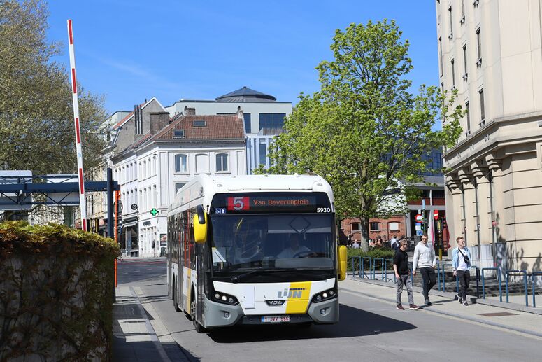 Bestand:5930-5.jpg