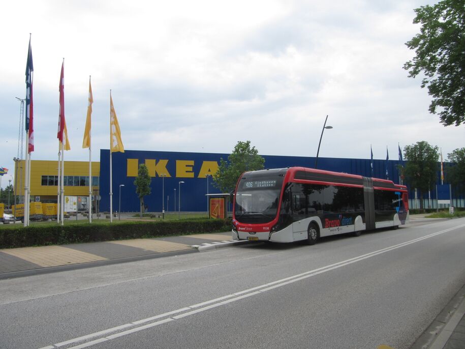 Lijn 406; bus 9538; Halte Meubelboulevard, Son