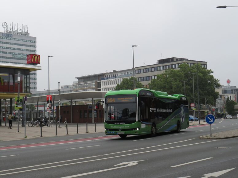 Bestand:Lijn 354 Bochum.jpg