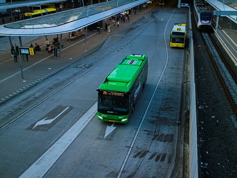 Bestand:Qbuzz-8301-295.jpg