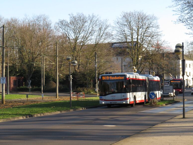 Bestand:Lijn 841 Neuss.jpg