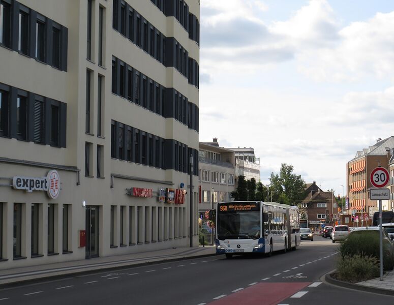 Bestand:Lijn 960 Bergheim.jpg