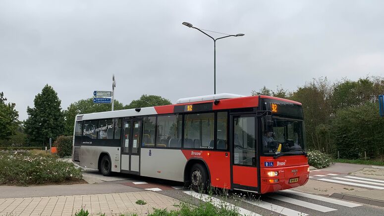 Bestand:StadsbusVanDriel345.jpg