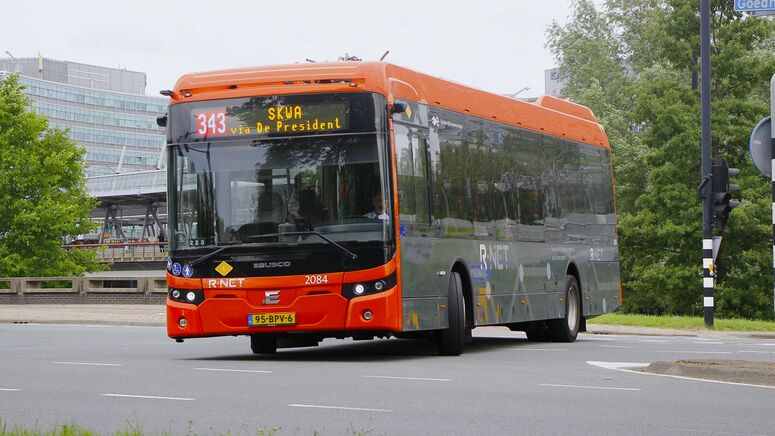 Bestand:CXX Ebusco 2.2 2084 lijn 343, 2025.jpg