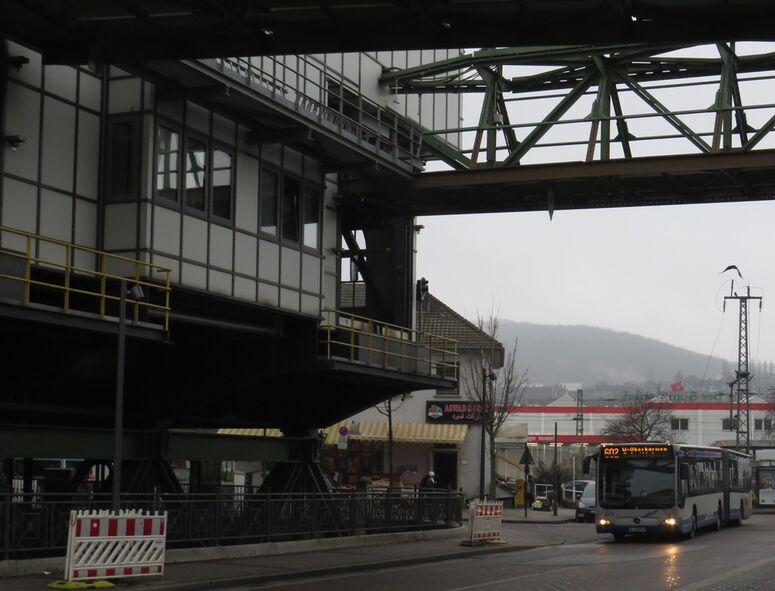 Bestand:Lijn 602 Wuppertal.jpg